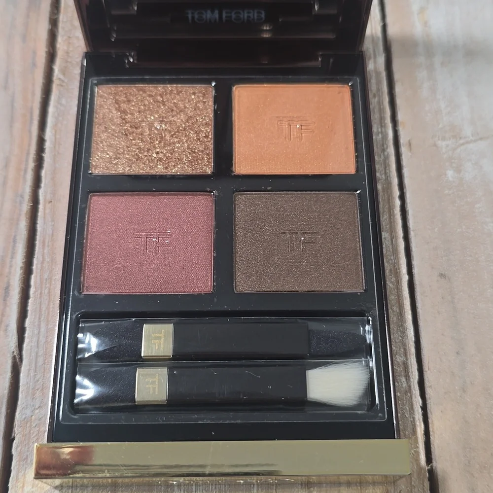 Tom Ford Eye Color Quad Eyeshadow Palette 26 Leopard Sun 0.31 Oz